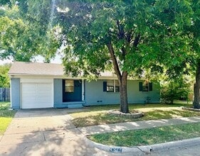 Building Photo - 4920 Susan Lee Ln
