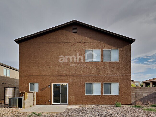 Building Photo - 1212 E Desert Rose Trail