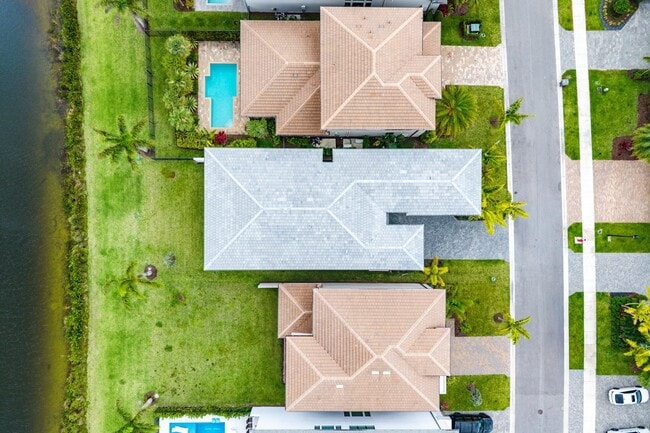 Building Photo - 8561 Crystal Downs Ave