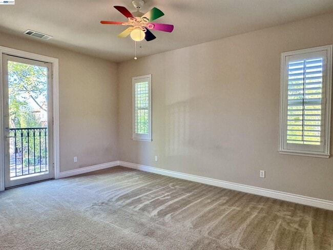 Building Photo - 7875 Kennard Ln