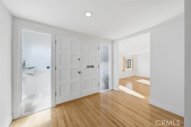 Building Photo - 5613 Pso De Pablo