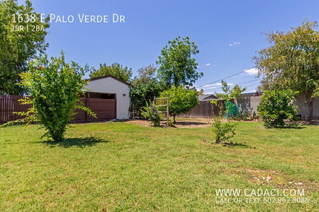Building Photo - 1638 E Palo Verde Dr