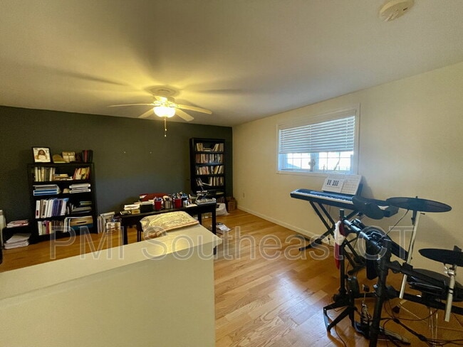 Building Photo - 330 Crystal Ave