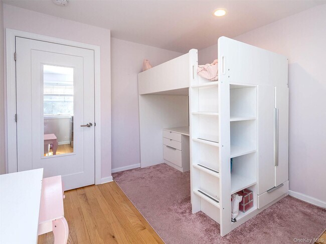 Building Photo - 17 Winans Pl