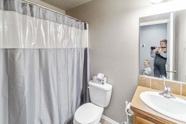 Building Photo - Single Family Home In Airway Heights!!