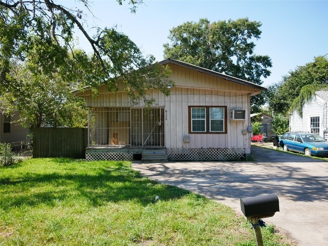 Building Photo - 6124 Goforth St