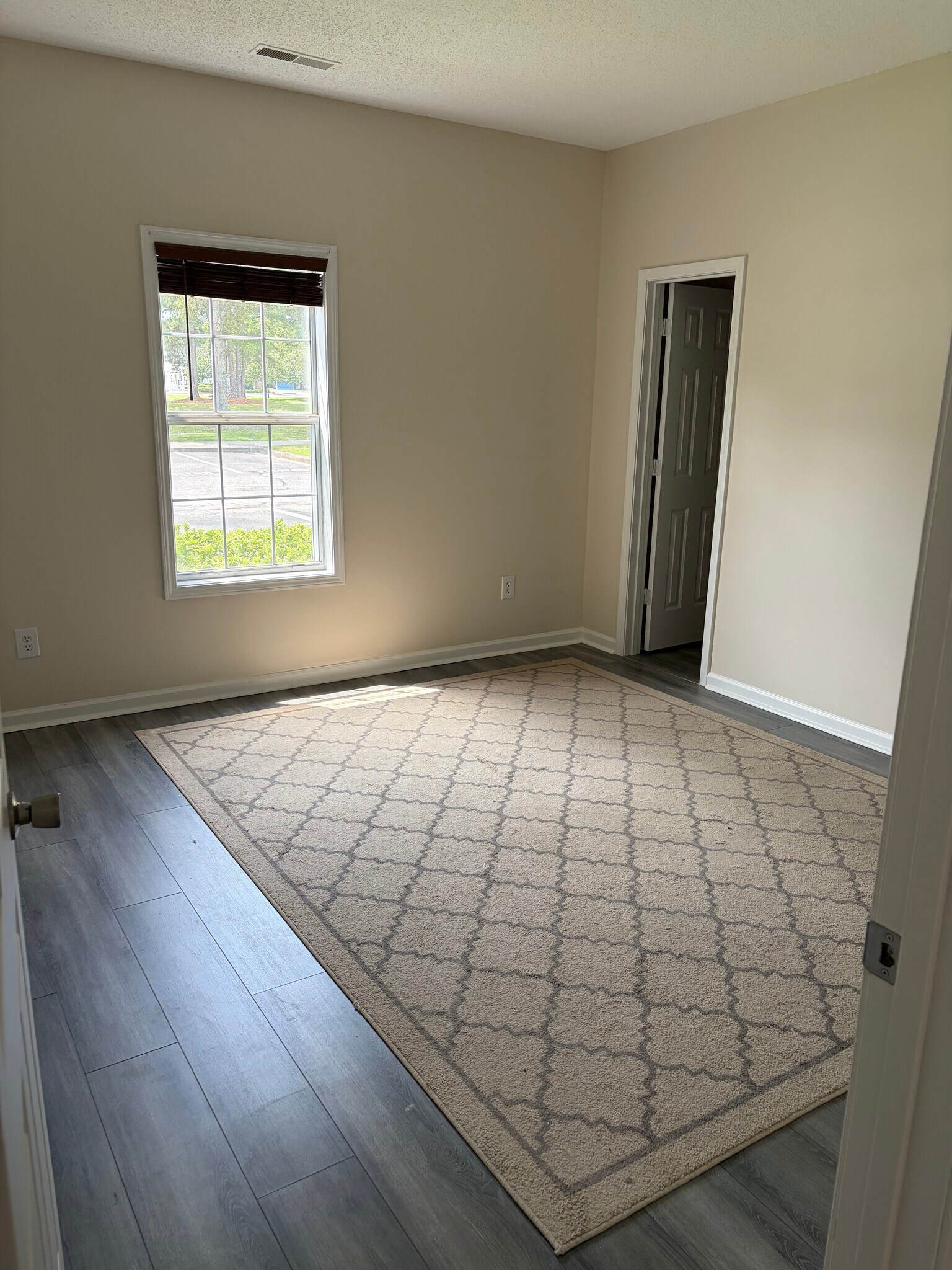 Building Photo - 4700 Touhey Dr