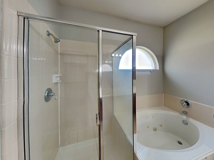 Building Photo - 8209 Swan Park Dr