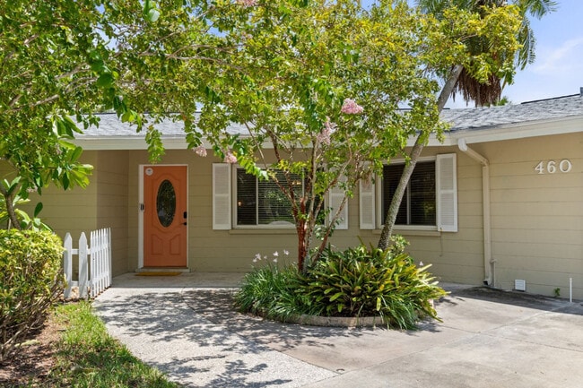 Building Photo - 460 Magellan Dr