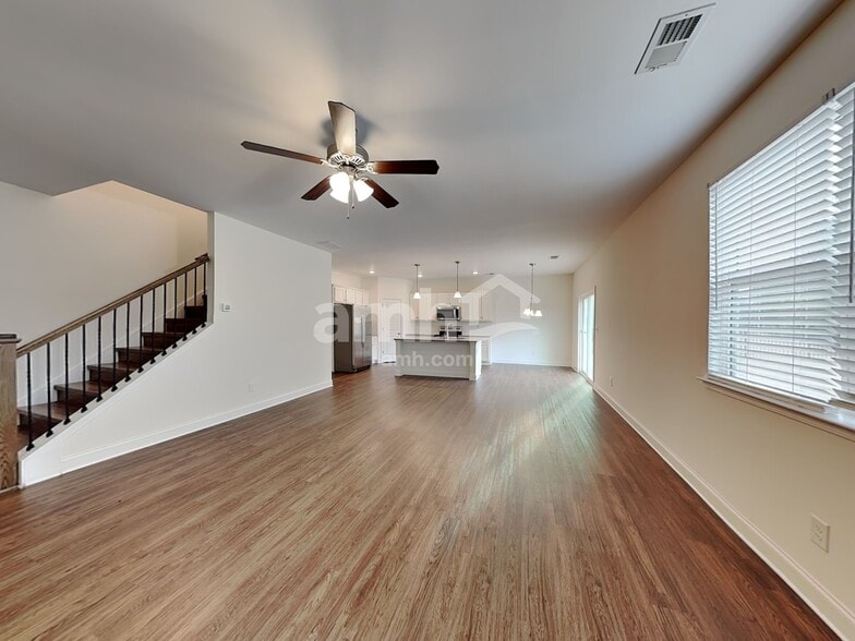 Building Photo - 2462 Napa Valley Dr