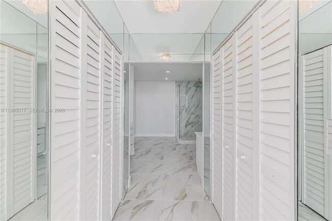 Building Photo - 1800 NE 114th St