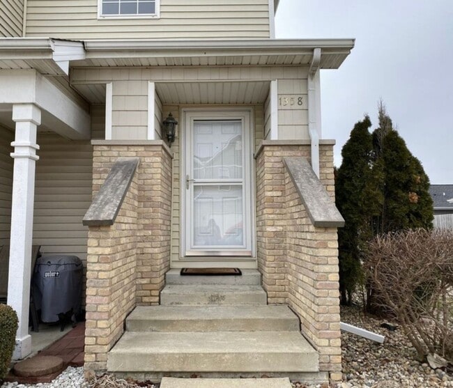 Building Photo - 1358 Mariner Way