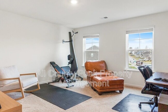 Building Photo - 6127 Prickly Lp