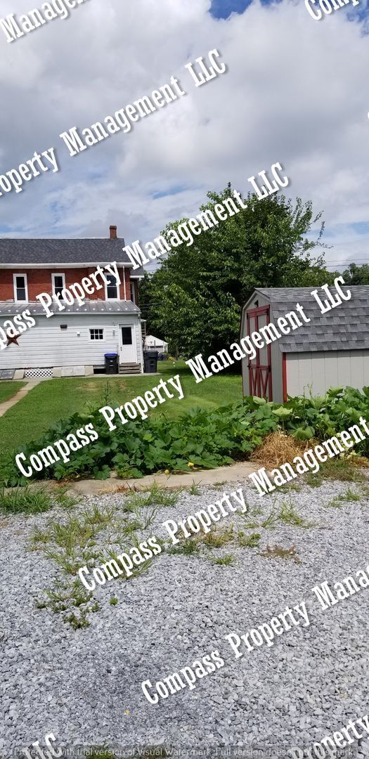 Building Photo - $1395 - 3 Bed, 1 Bath - Duplex - Atglen