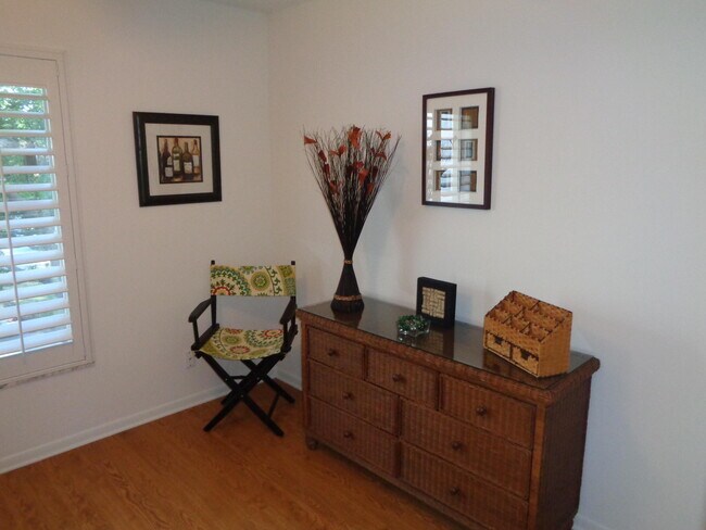 Building Photo - 2512 SE Anchorage Cove