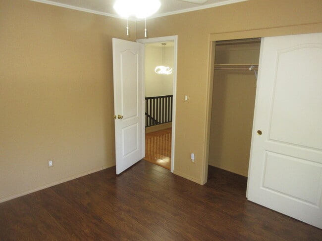 Building Photo - 7320 Desert Eagle Rd NE