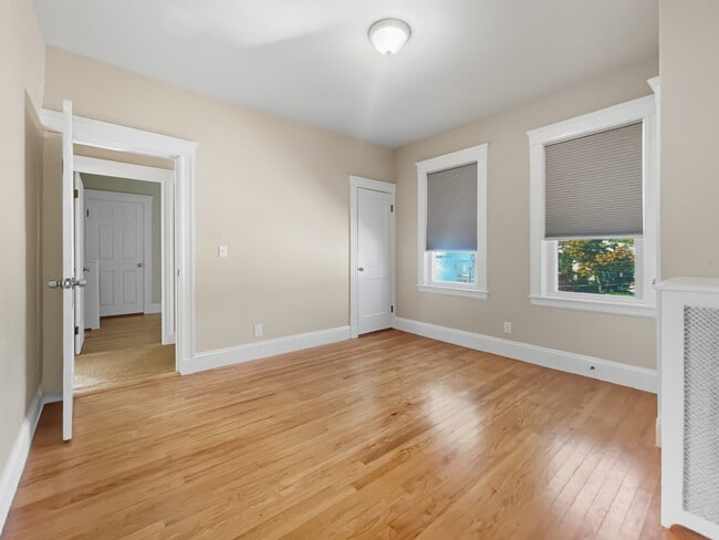 Building Photo - 19 Stearns Ave