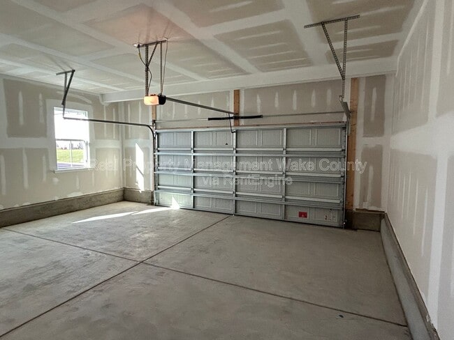 Building Photo - 381 Fosterton Cottage Wy