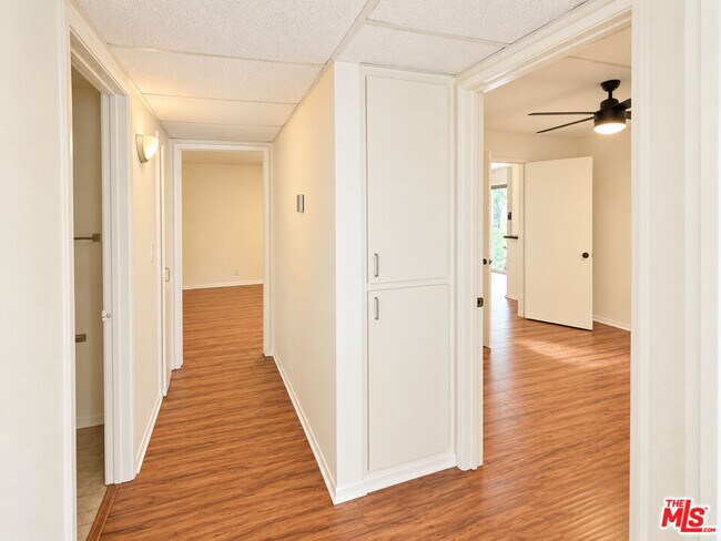 Building Photo - 7101 Summertime Ln