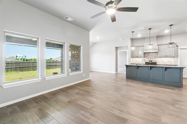 Building Photo - 9225 NW 92nd St