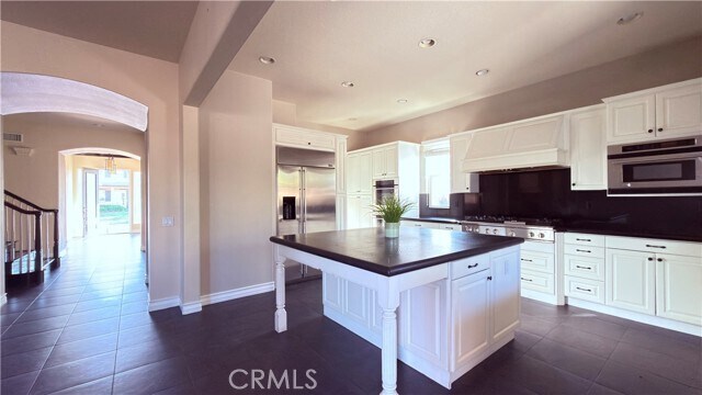 Building Photo - 8658 Edelweiss Dr