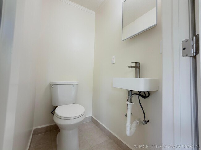 Building Photo - 815 Bayberry Dr
