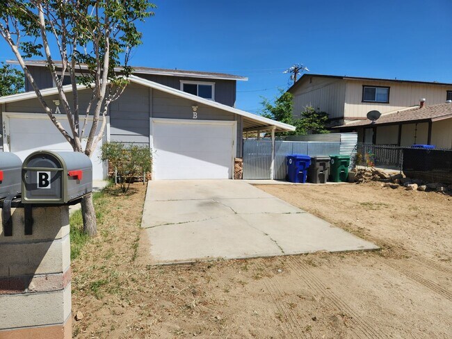 Building Photo - 6439 Camarilla Ave