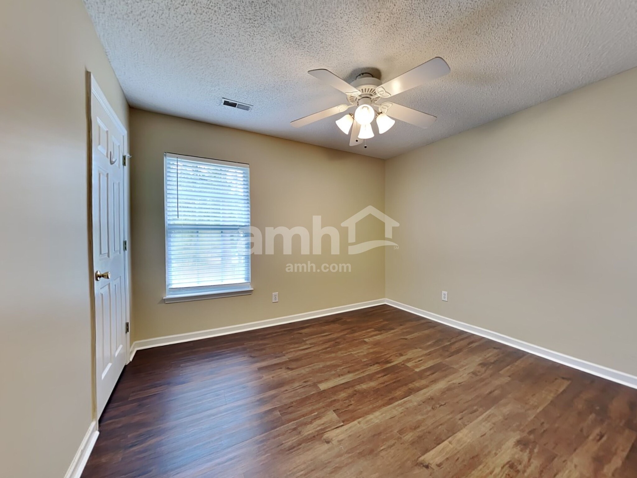 Building Photo - 1095 Cobblestone Blvd