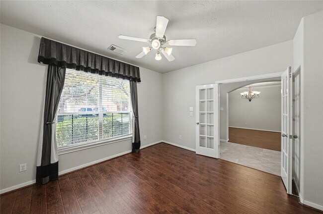 Building Photo - 17422 Memorial Blossom Dr