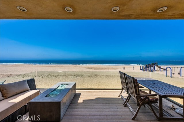 Building Photo - 87 Surfside Ave.