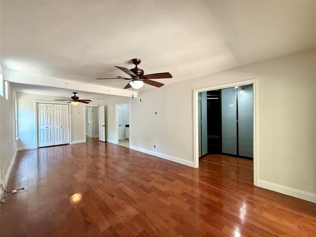 Building Photo - 2607 Princeton Dr