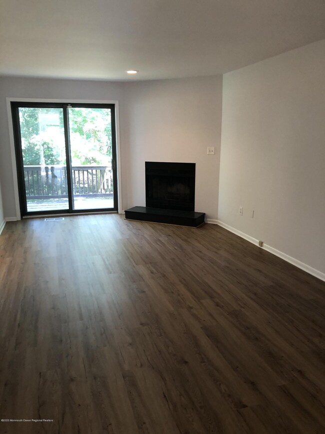 Building Photo - 31 Oak Mews Ct
