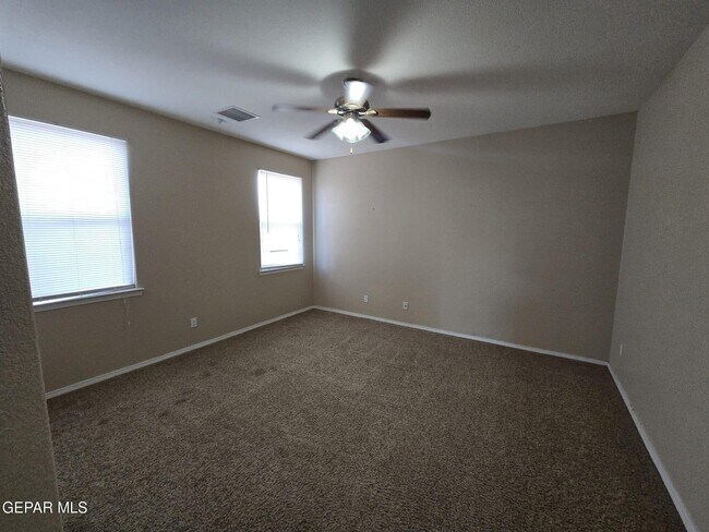 Building Photo - 14275 Ranier Point Dr