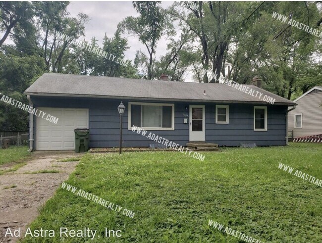 Building Photo - 9203 Vaughn Ave