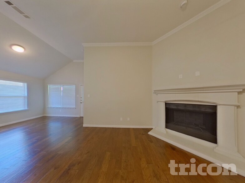 Building Photo - 7432 Durness Dr