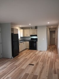 Building Photo - Marybelle Estates MHC