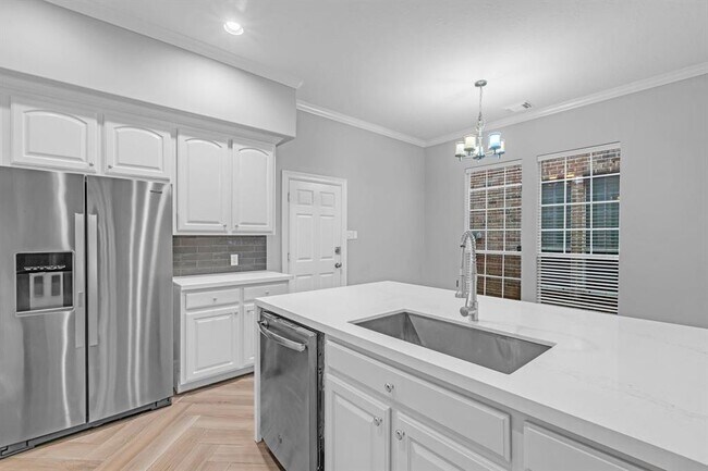Building Photo - 13527 Brookbluff Ln