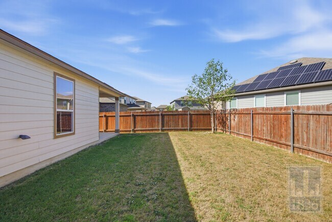 Building Photo - 408 Lynwood Gold Wy