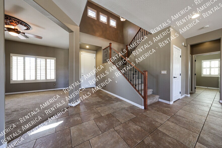 Building Photo - 26462 N 165th Dr