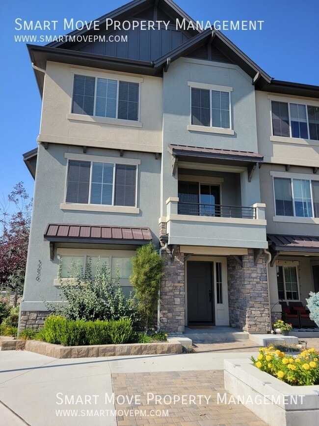 Building Photo - 3256 E Thoroughbred-