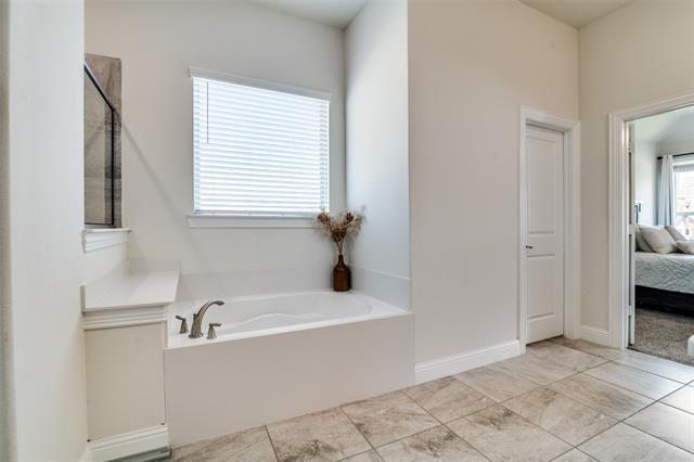 Building Photo - 4214 Selborne Dr