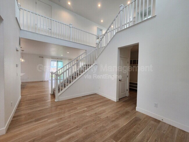 Building Photo - 12930 Galapago St