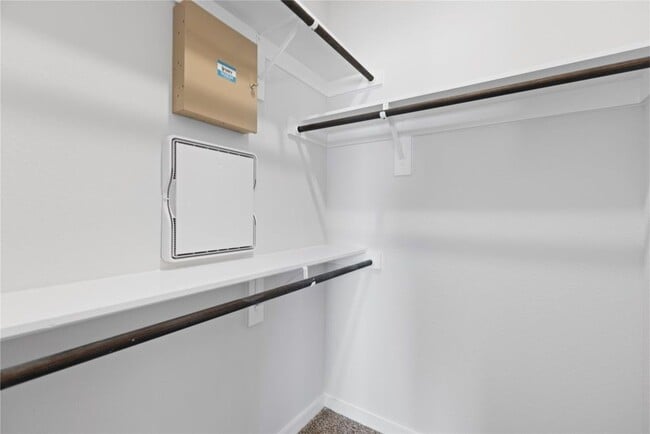 Building Photo - 1122 Elsinore Dr