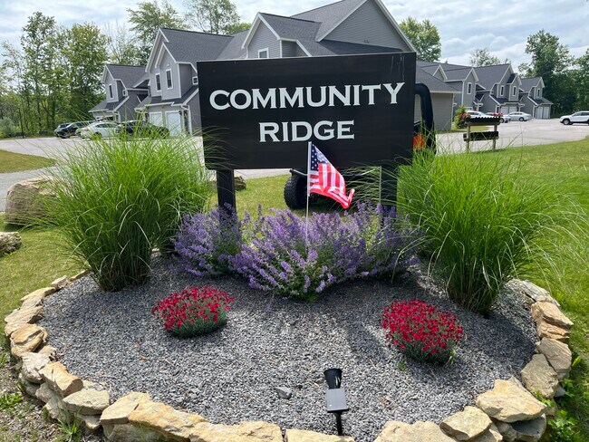 Building Photo - 2087 Community Ln