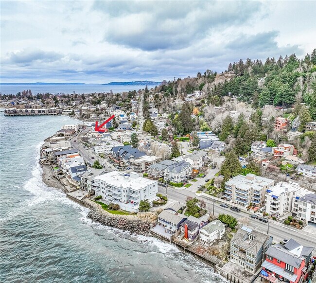 Building Photo - 4146 Beach Dr SW
