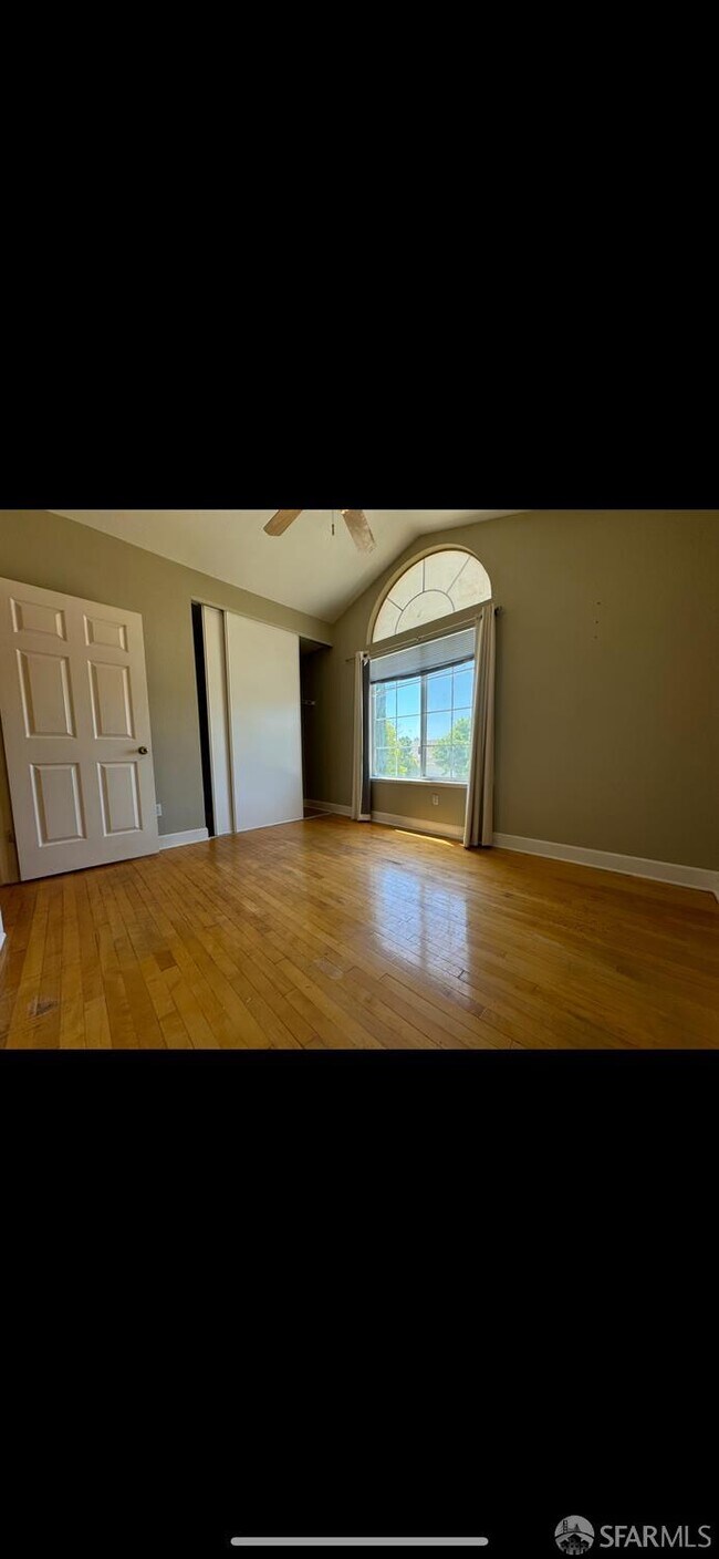 Building Photo - 4009 Pillsbury Ct