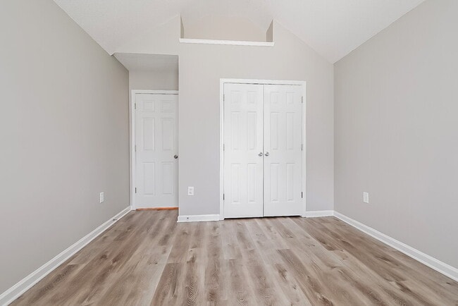 Building Photo - 65 Cinnamon Oak Cir
