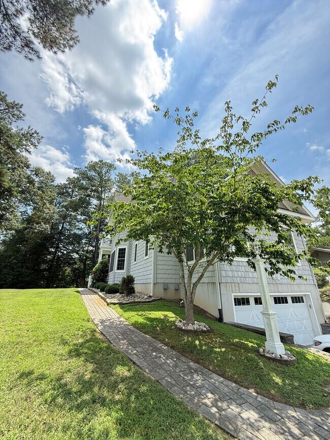 Building Photo - 142 Riverview Plantation Dr