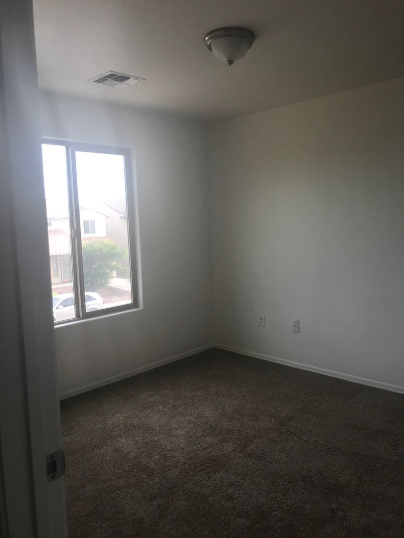 Building Photo - 21504 E Independence Way