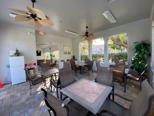 Building Photo - 2200 Arielle Dr